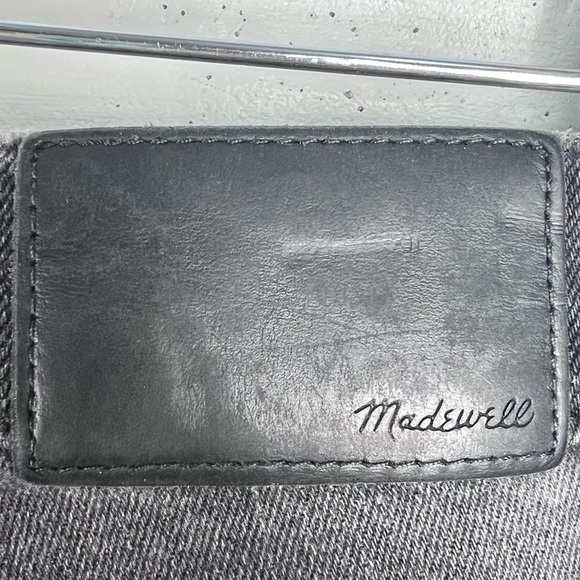 MADEWELL Black Washed Classic Straight Ankle Jeans | Size 27 - Picture 3 of 7
